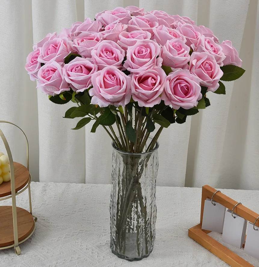 Artificial flower vine — 商業模擬花 — 目前應用或細節參考圖，後續可替換為真實案例照片